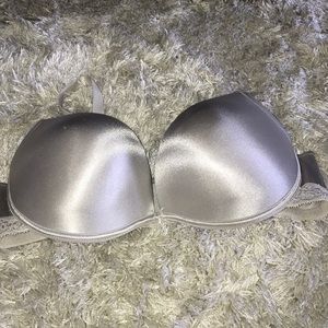 38DD fredricks bra